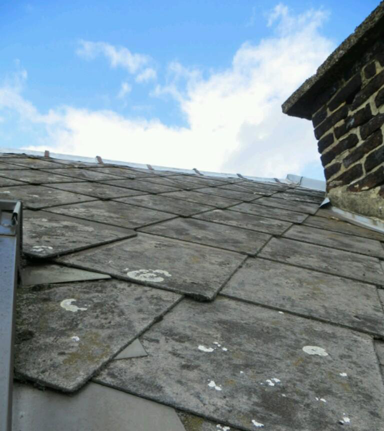 toiture-ardoise-en-mauvais-etat roof slate